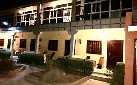 HÔTEL LE DJIOSFALA miroir de la Terranga